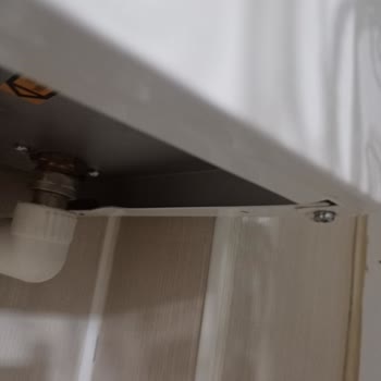 ECA Proteus Premix Su Akıtıyor