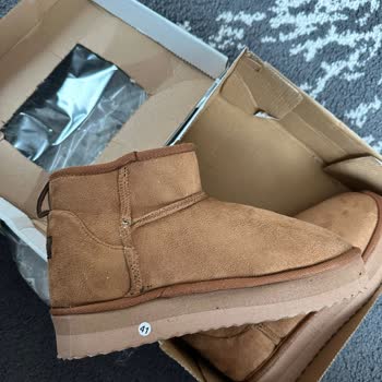 Süper Sneakers (Super_sneaker34) Super_sneaker34 Adlı Instagram Hesabı Sahte, Kalitesiz Ürün