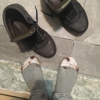 Divarese Boya Veren Ayakkabının İade/değişimi Yapılmaması