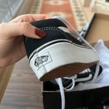 SuperStep Giyilmiş Ayakkabı Gönderildi