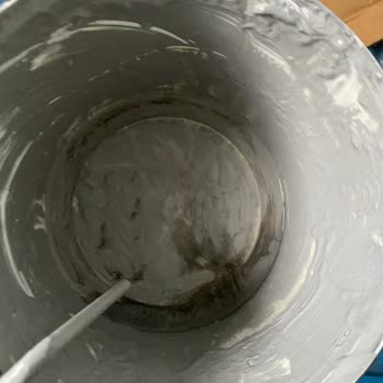 Polisan Bozuk Boya Göndermesi