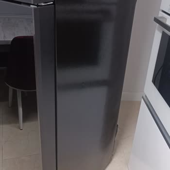 Sharp Buzdolabı Soğutucu Kimi Donduruyor