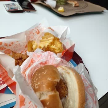 Popeyes Minik Tavuk Parçaları Hayal Kırıklığı Yarattı