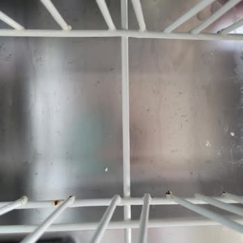 Arçelik Bulası K Makinesi Raflarının Paslanması