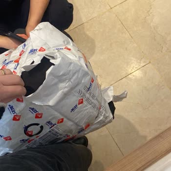 Aras Kargo Kargo Gönderimimde Paketimi Yırtık Teslim Ettiler Ve Ürün Zedelendi