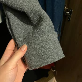 Koton'da Kısa Sürede Tüylenen Kazak Hayal Kırıklığı