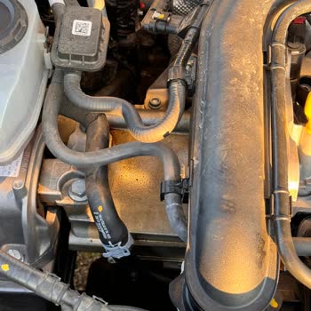 Skoda Araç Yağ Kaçağı