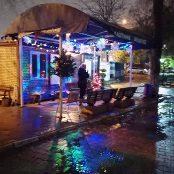 Kağıthane Belediyesi Bir Grup Kişinin Alkol Alıp Gürültü Yapması