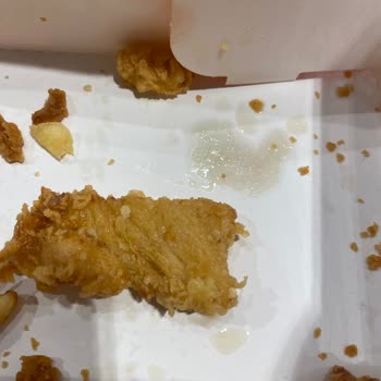 Hilltown Popeyes Lezzet Ve Hizmet Sıfır