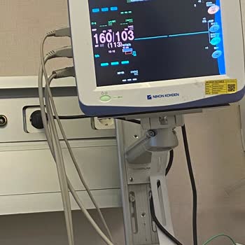 Ankara Çayyolu Özel Medisun Hastanesinde Acil Servisi Çok Kötü!