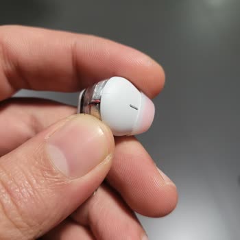 JBL Tune Flex Ghost Kulaklığın Kendiliğinden Çatlaması