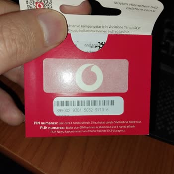 Vodafone Yeni Hat Aldım 2 Kuryeci Aynı Numarayı Getirdi