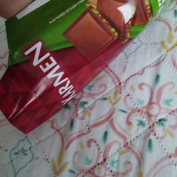 Şok Marketler Karmen Çikolata Bozuk Çıktı Ve Dişlerimi Kırdım