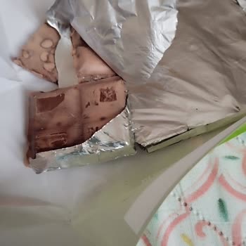 Şok Marketler Karmen Çikolata Bozuk Çıktı Ve Dişlerimi Kırdım