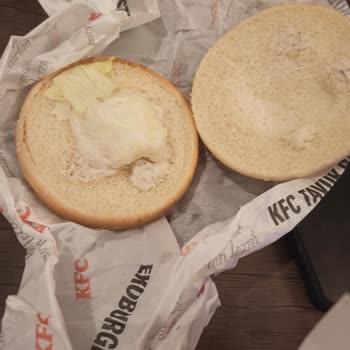 KFC Tavuksuz Hamburger, Bayat Ekmek