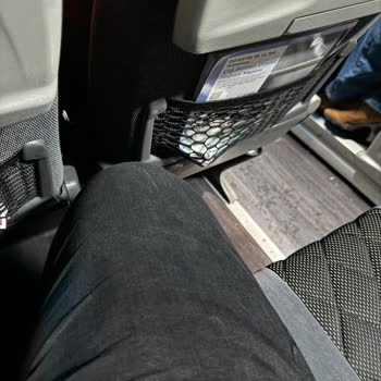 Anadolu Jet Şikayetçiyim Türk Hava Yolları Çok Güzel Ve Daha Konforlu