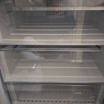 Altus Buzdolabının Aşırı Buzlanması, Çekmecesinin Tam Yerine Oturmaması