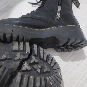 Bambi Ayakkabı Botlarımın Alt Tabanın Kesilmesi