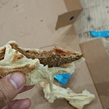 Domino's Dom Dom Burger