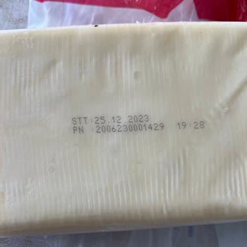 Sek Süt STT Bitmesine Az Kalmış Ve Ekşimiş Ürün