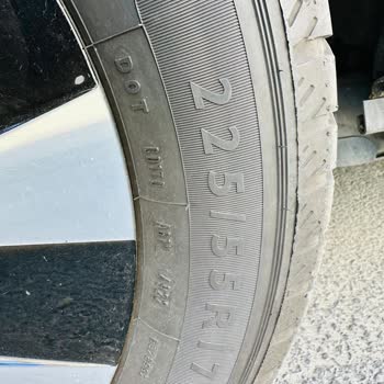 Mercedes-Benz Yeni Araçlarımızın Lastik Parça Atma Sorunu