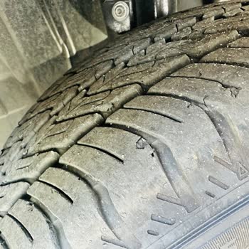 Mercedes-Benz Yeni Araçlarımızın Lastik Parça Atma Sorunu