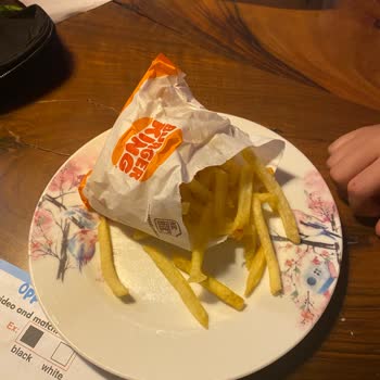 Burger King Ankara Bilkent Şubenin Tırtıklı Patates Siparişine Duyarsızlığı