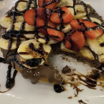 Alaçatı Muhallebicisi Van Şubesi Tatlılar