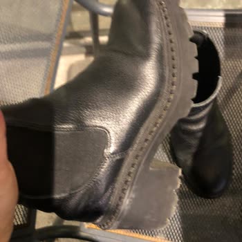 Derimod Ayak Sağlığını İhlal Eden Bot!