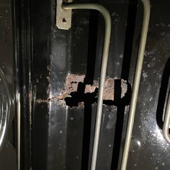 Beko FM 520 Sf Dg Fırın İçi Çürümesi