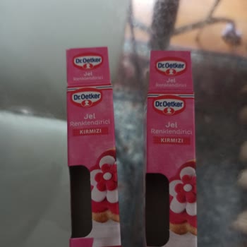 Dr. Oetker Gıda Boyası Kırmızı Yerine Pembe Oldu