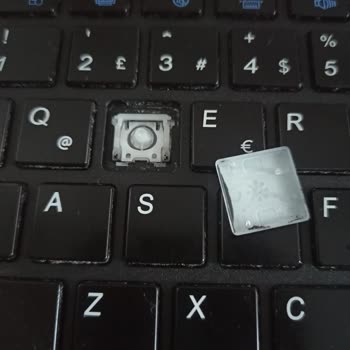 Monster Notebook W Tuşunun Pimi Kırıldı