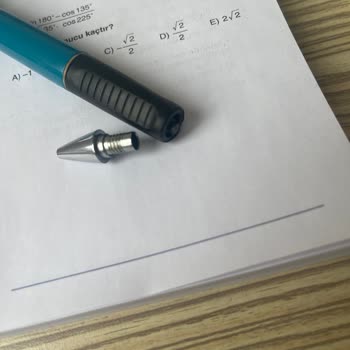 Faber-Castell Kalem Ucu Çıkıp Duruyor