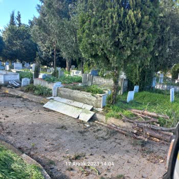 T. C. Cumhurbaşkanlığı Mezarlığa Zarar Verilmesi