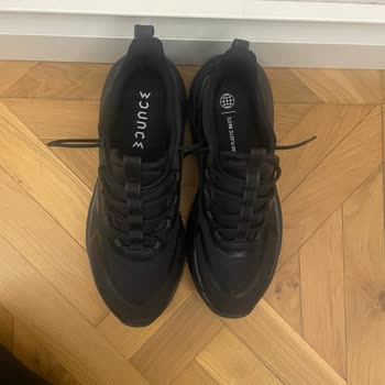 Adidas Marka Ayakkabı Aynı Numarada Farklı Ayakkabı Boyutları