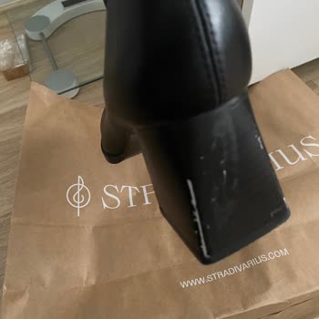 Stradivarius Streç Çizme Topuk Çizilmeleri İade Kabul Etmeme
