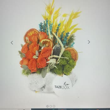 Taze Çiçek (tazecicek.com) Onaylamadığım Görseldeki Çiçek Gönderildi Ve Siparişim İle Alakasız