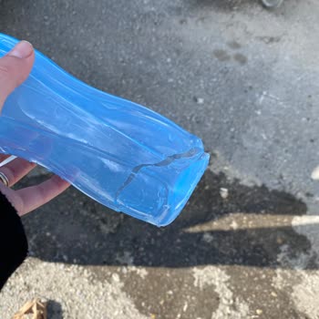 Tupperware Su Şişesi Patladı