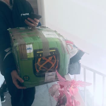 Sürat Kargo Geç Ve Ambalajı Parçalanmış Teslim Edilen Kargo