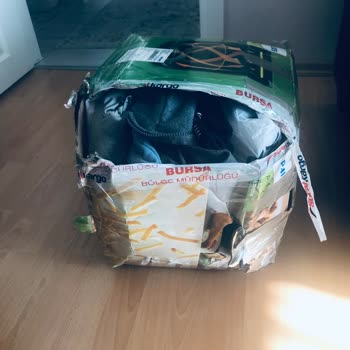 Sürat Kargo Geç Ve Ambalajı Parçalanmış Teslim Edilen Kargo