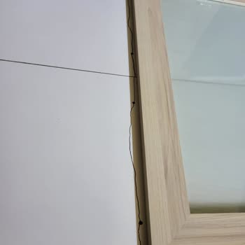 Bauhaus Kırık Mutfak Dolabı