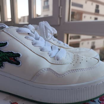 Lacoste Ayakkabının Kendiliğinden Sararması
