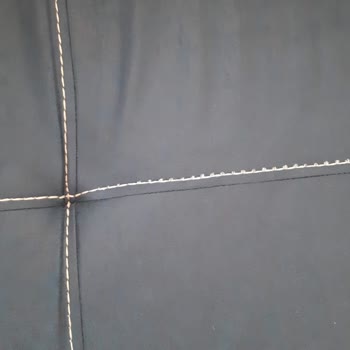 Ergül Mobilya Koltuk Takımında Fabrika Standartlarında Dikiş Söküğü