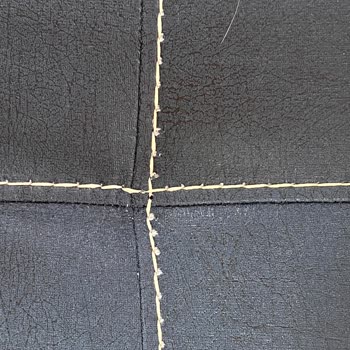 Ergül Mobilya Koltuk Takımında Fabrika Standartlarında Dikiş Söküğü