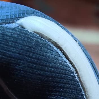 Skechers Speed Walker Markalı Ayakkabıda Açılmalar Oluştu