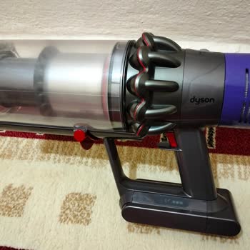 Media Markt 6 Ayda Bozulan Dyson V10 Şarjlı Süpürge