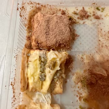 Ali'nin Ekmek Teknesi 260 TL'ye Fıstıksız Soğuk Baklava