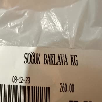 Ali'nin Ekmek Teknesi 260 TL'ye Fıstıksız Soğuk Baklava