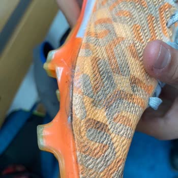 Ürün kalitesiz bir malzemeden üretilmiş gibi iki hafta dahi dayanmıyor