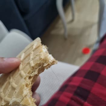 Koska Nazar Boncuklu Koska Kağıt HELVA'dan Kıl Çıktı
